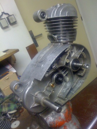 Motor S23(S22) dle domluvy - Nové origo díly!!!